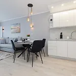 Pearl21 *